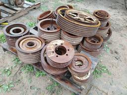 Assorted Pulley, Sprockets and Hubs