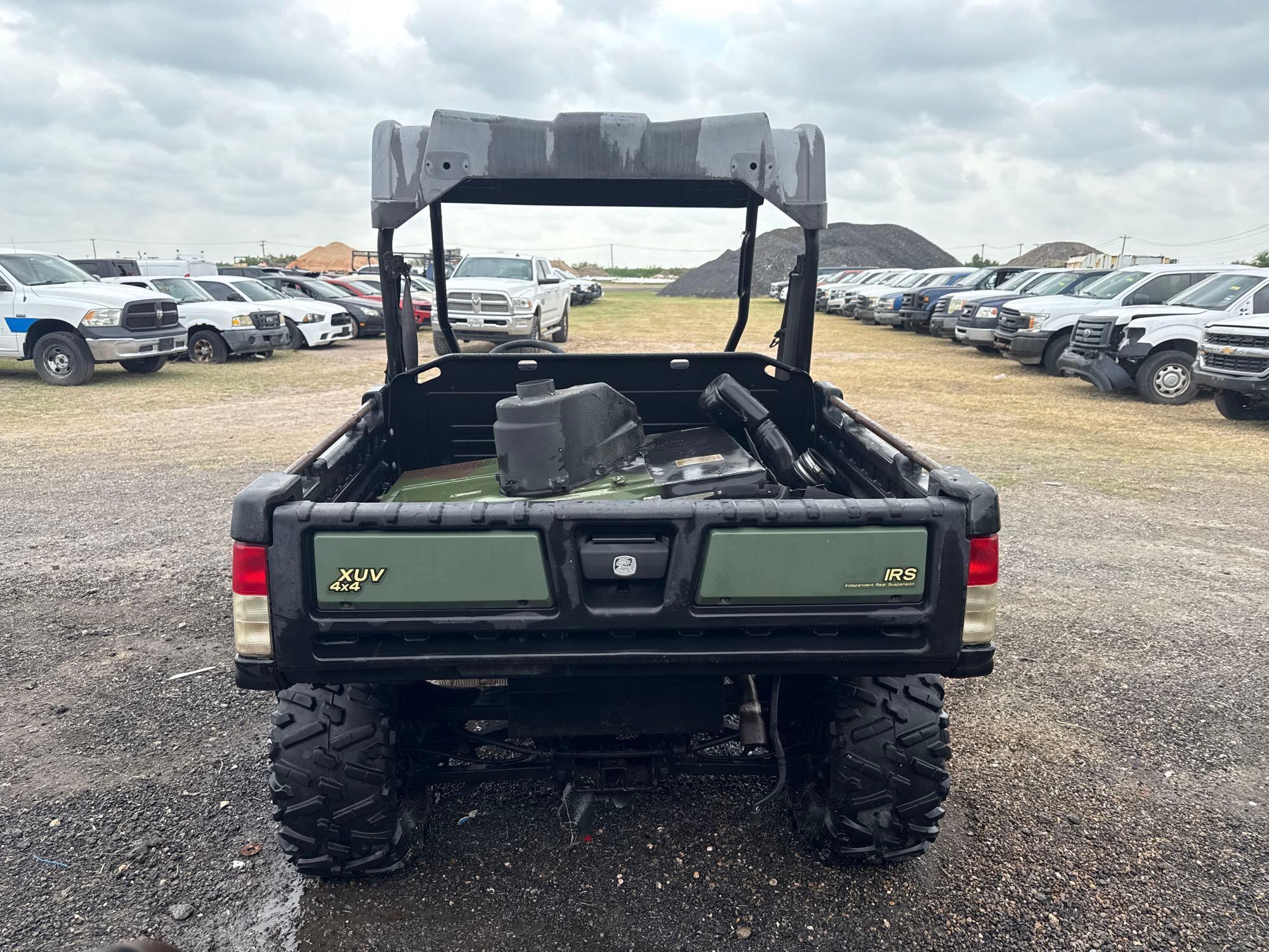 John Deere 825i E Gas 4x4 XUV UTV, P.I.N. #1M0825GELGM116824