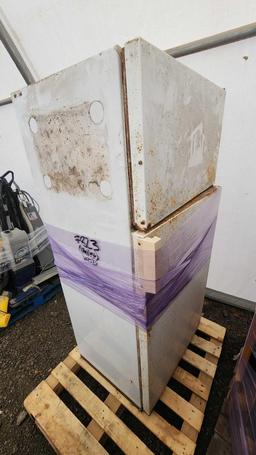 (1) White Refrigerator on Pallet