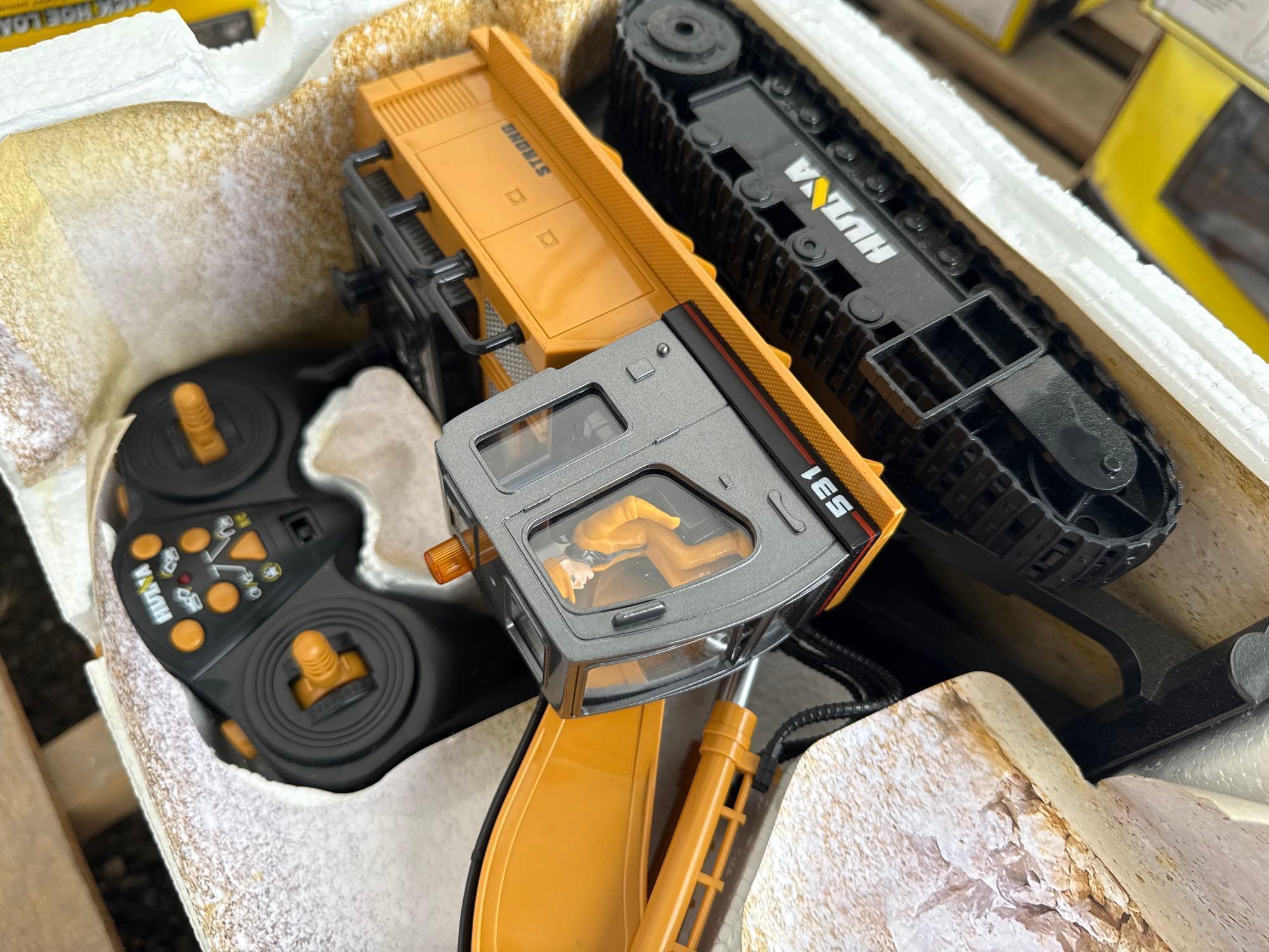 (2) Unused Huina Alloy Remote Controlled Die-Cast Excavator Toys, (2X's THE $MONEY)