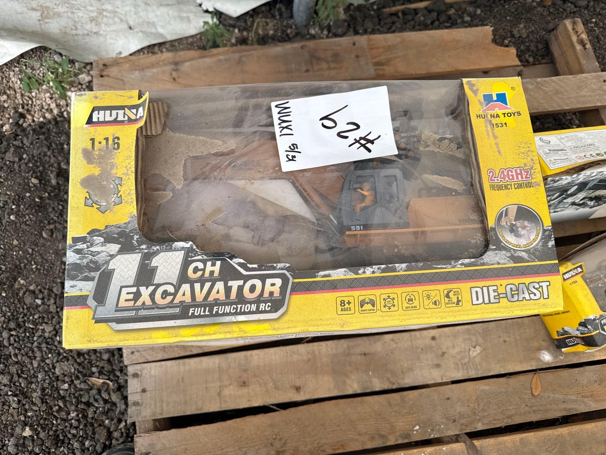 (2) Unused Huina Alloy Remote Controlled Die-Cast Excavator Toys, (2X's THE $MONEY)