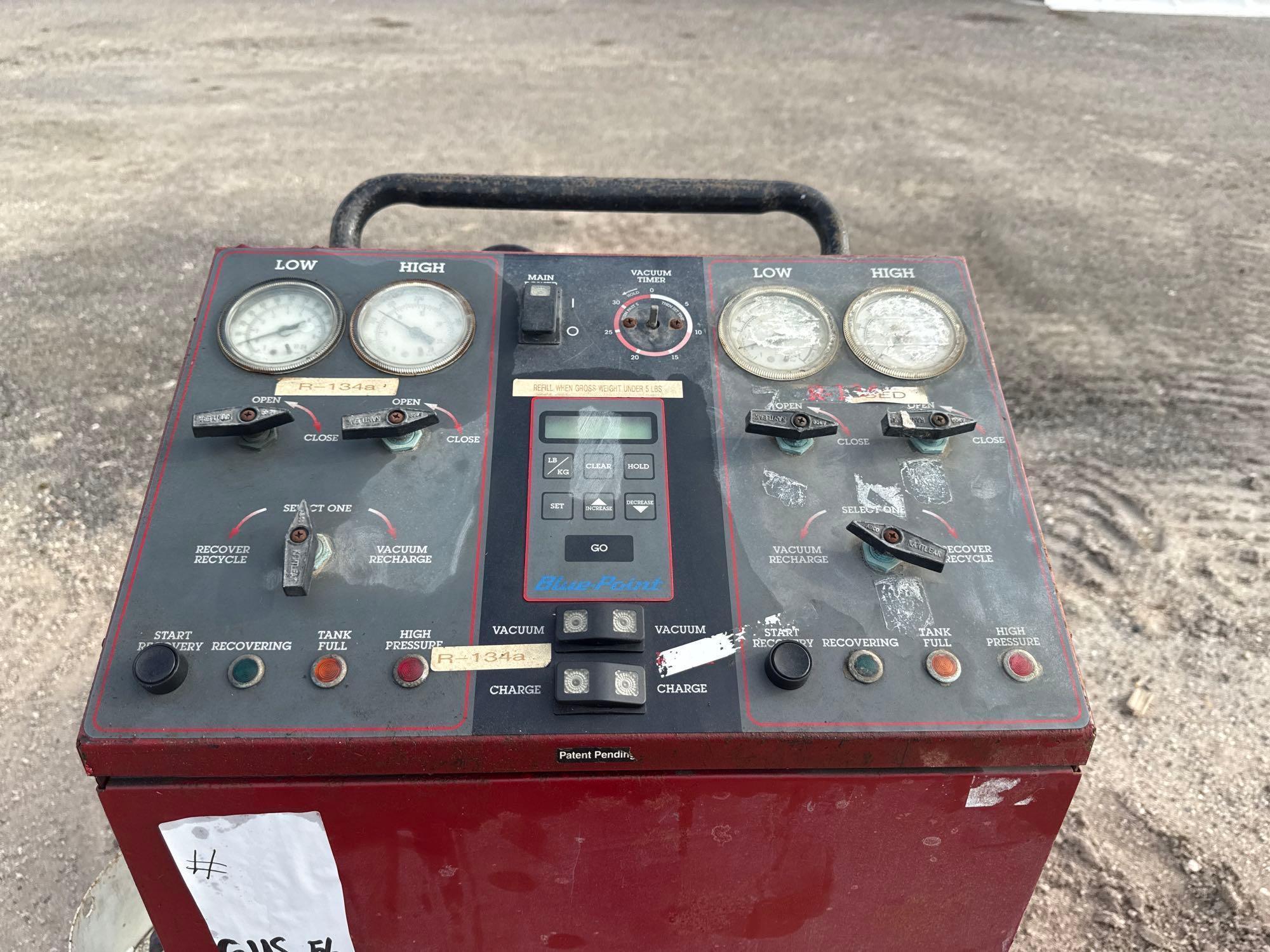 (1) Blue Point Model 160-019-903 Refrigerant Recovery Machine Srl.#H483412 Hrs: 00368, (3) Tanks