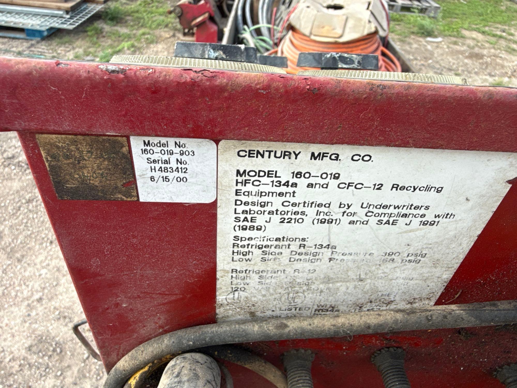(1) Blue Point Model 160-019-903 Refrigerant Recovery Machine Srl.#H483412 Hrs: 00368, (3) Tanks