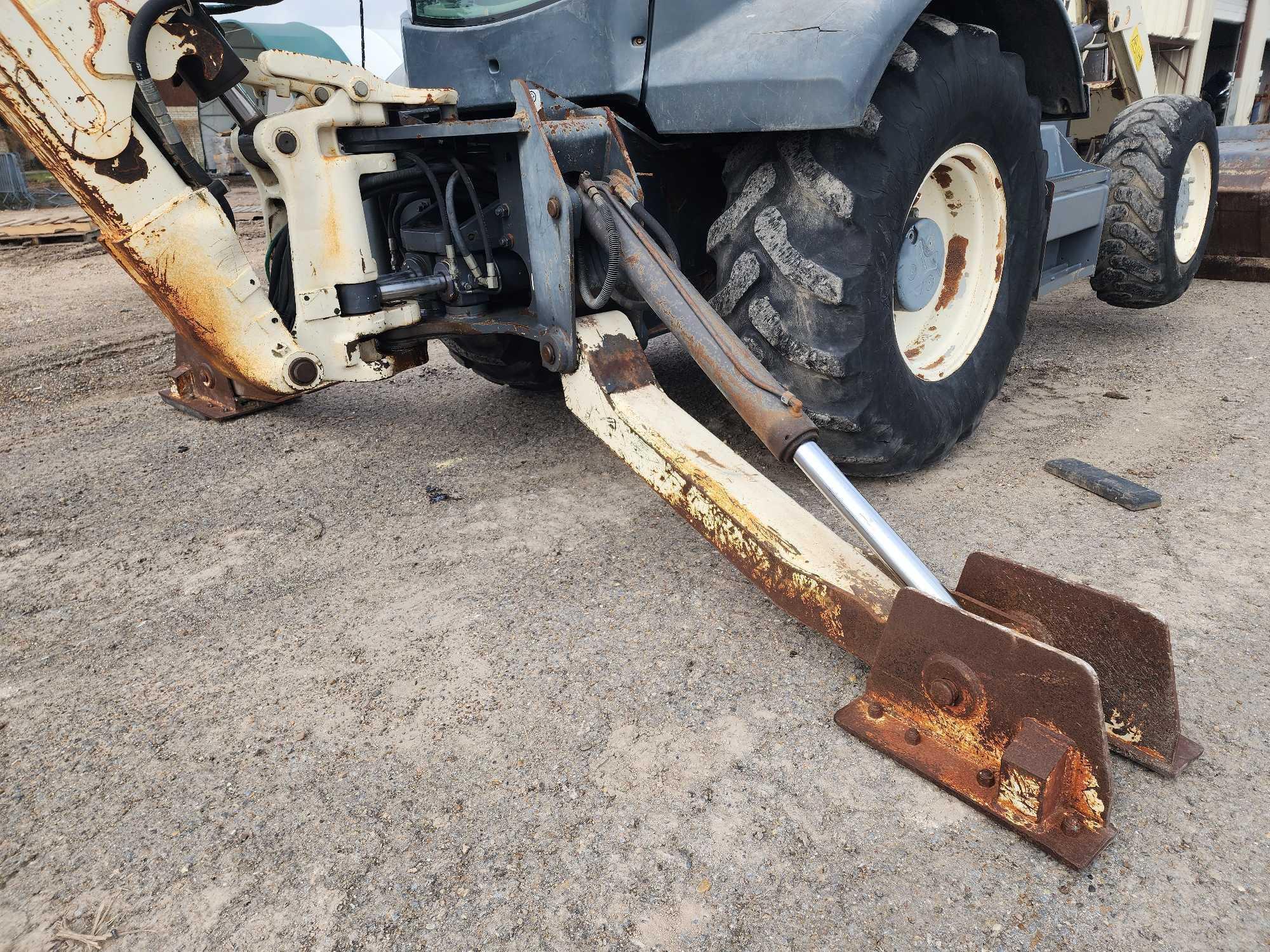 Terex 760 Xtendahoe 4x4 Backhoe, Enclosed Cab, Model# CM7626