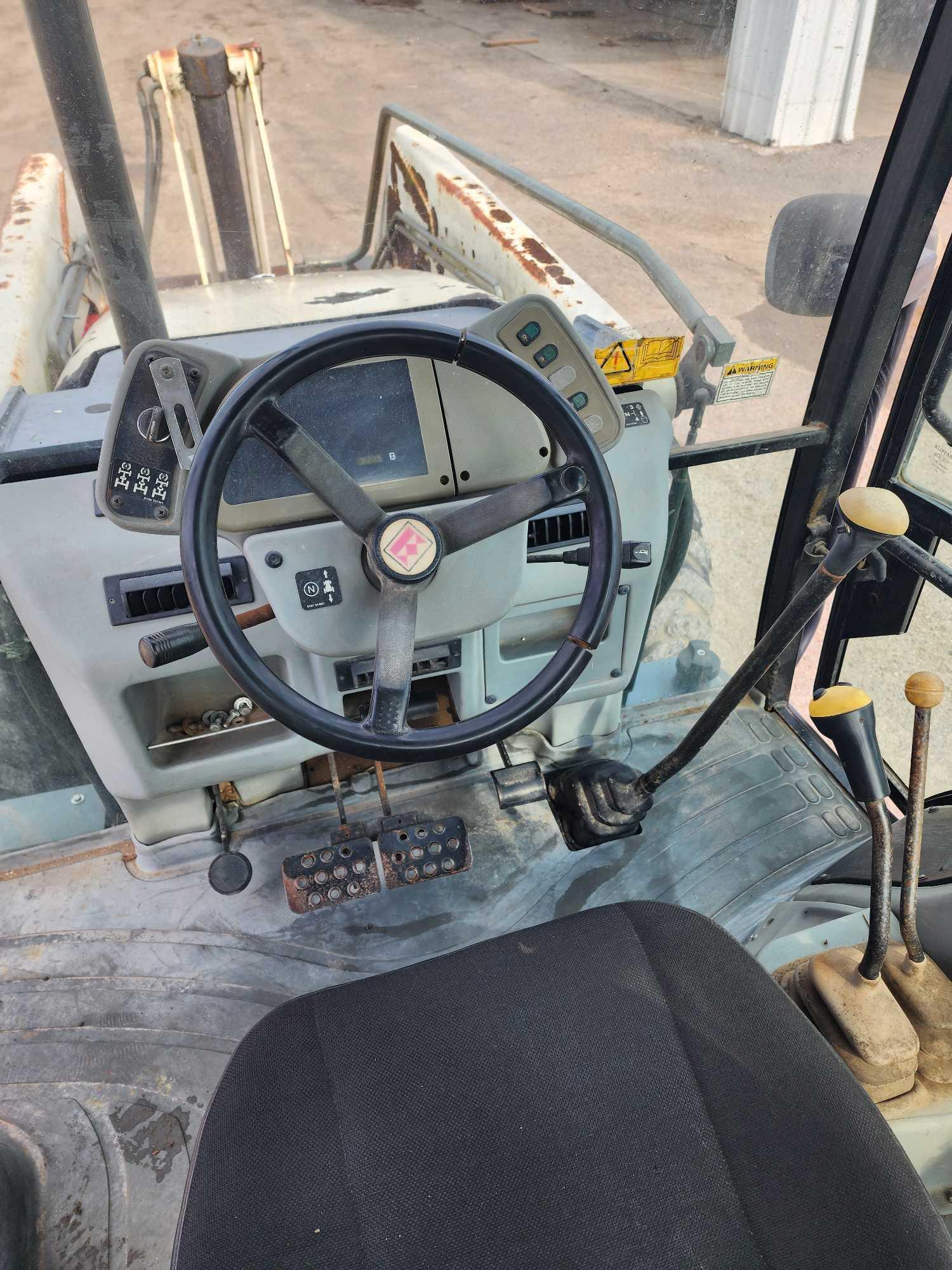 Terex 760 Xtendahoe 4x4 Backhoe, Enclosed Cab, Model# CM7626