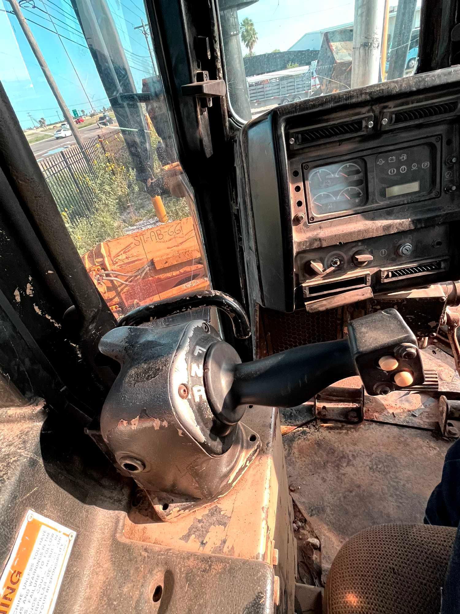 2002 Caterpillar D6R Bulldozer *OFFSITE: EDINBURG, TX