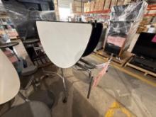 (1) Round Folding Cafeteria Table