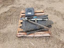 (1) Pallet w/ (1) TowHitch, (1) Turn Buckle, Hammer Wrenches, Fittipe Mats