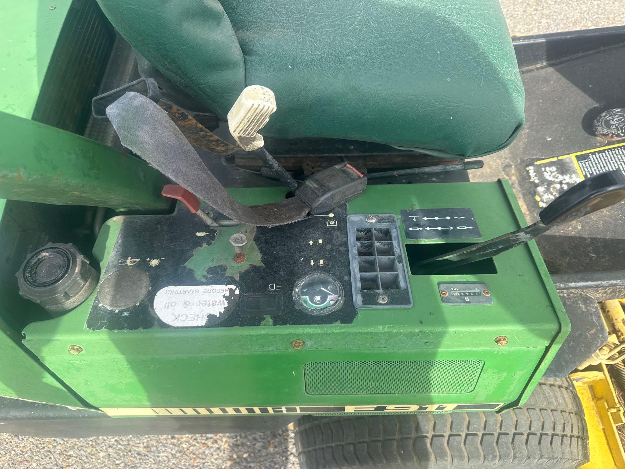 John Deere F911 Front Mount Riding Mower