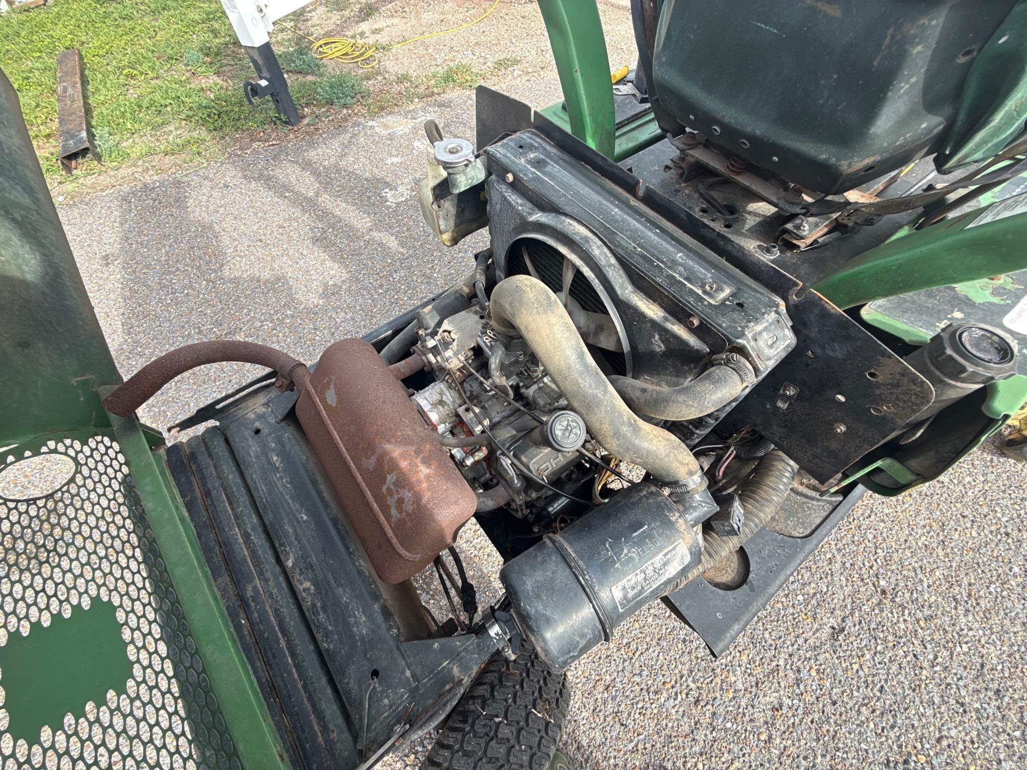 John Deere F911 Front Mount Riding Mower