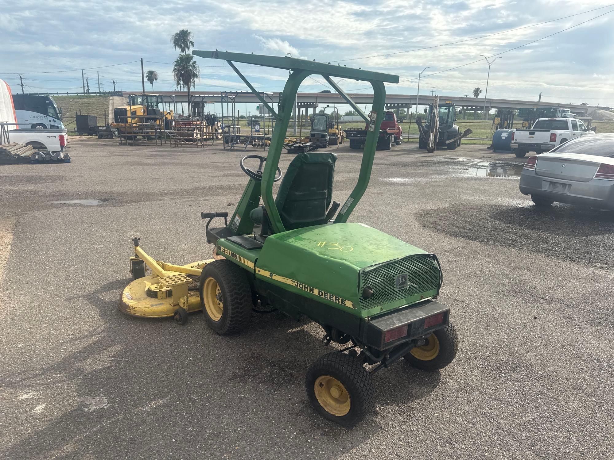 John Deere F911 Front Mount Riding Mower