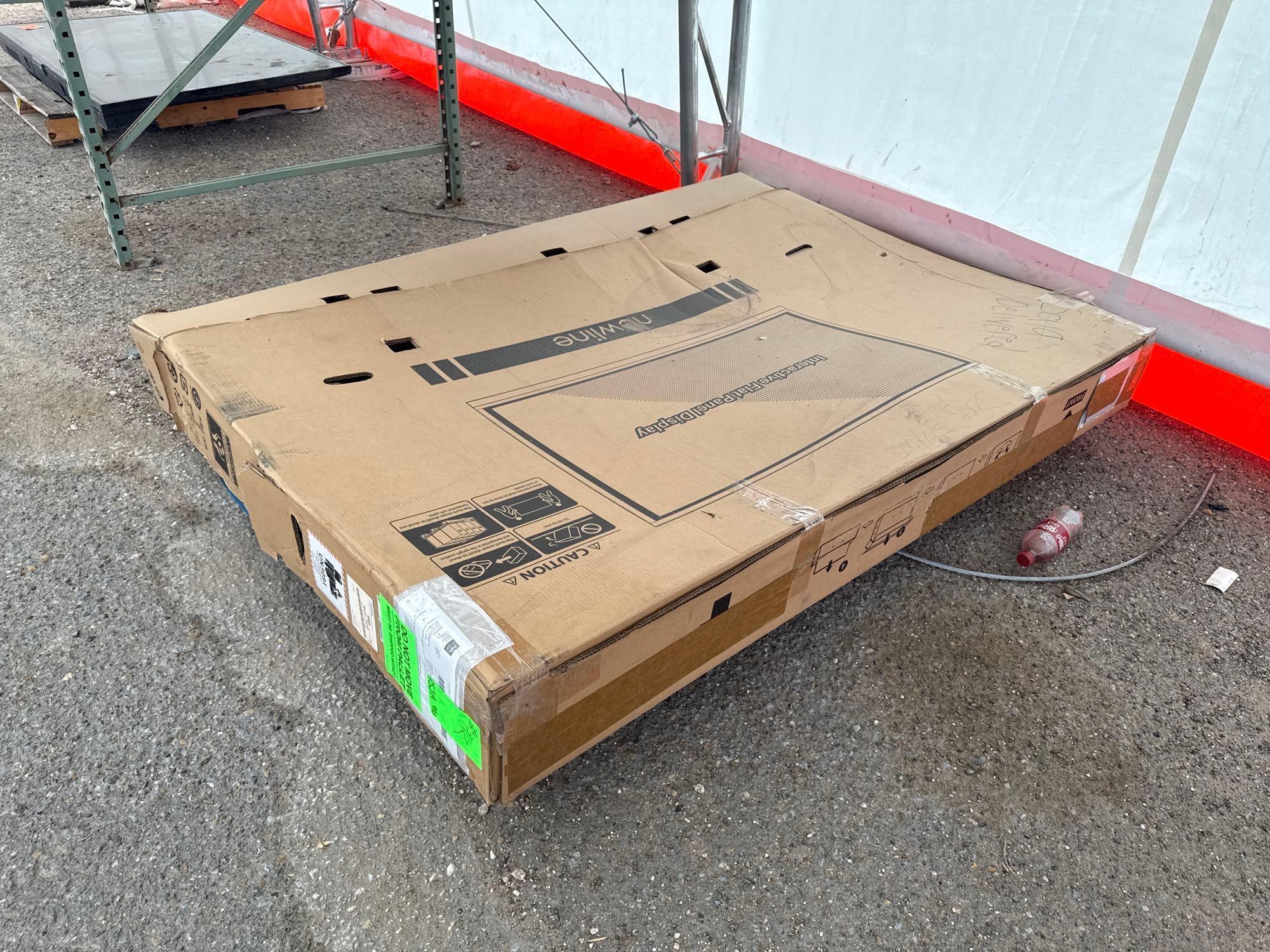 (1) Newline Interactive Flat Panel Display on Pallet