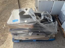 (1) Pallet w/ Wall Cubical Parts