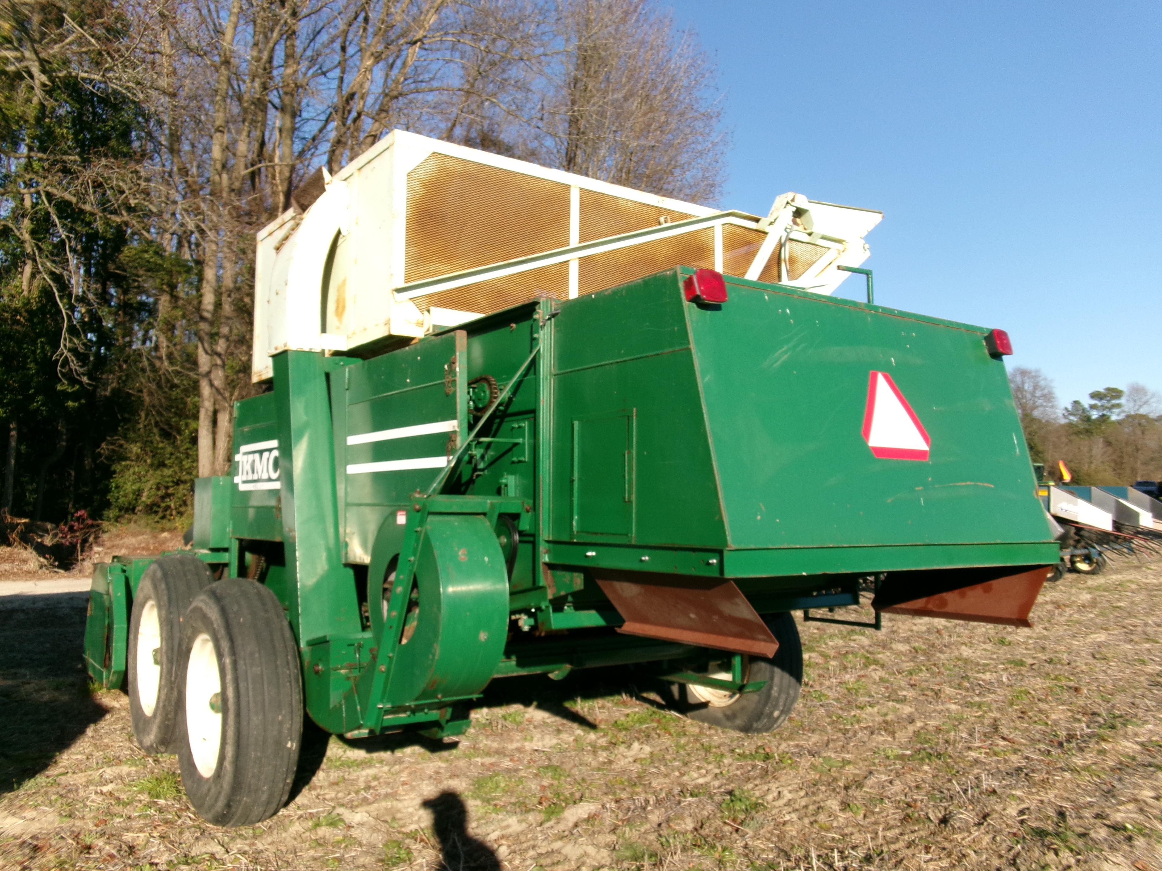 KMC 3350 4-ROW PEANUT COMBINE