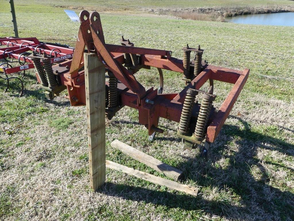 BLANTON 5-TINE CHISEL PLOW