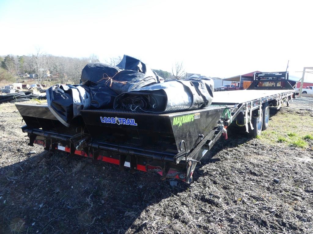 2021 LOAD TRAIL 40' GOOSENECK TRAILER, STEEL RAMPS