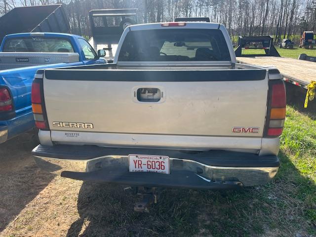 2004 GMC Z71  4WD AUTO TRANS 285K MILES