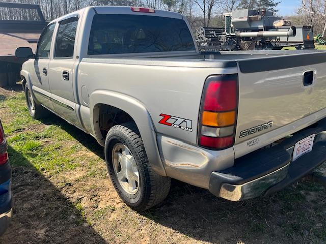 2004 GMC Z71  4WD AUTO TRANS 285K MILES