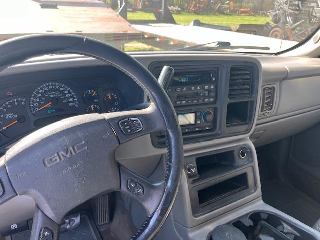2004 GMC Z71  4WD AUTO TRANS 285K MILES