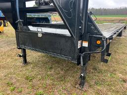 2021 LOADTRAIL 40’ GOOSENECK  WINCH STEEL RAMPS