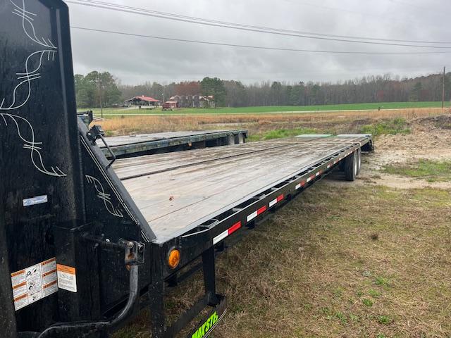 2021 LOADTRAIL 40’ GOOSENECK  WINCH STEEL RAMPS