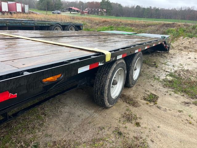 2021 LOADTRAIL 40’ GOOSENECK  WINCH STEEL RAMPS
