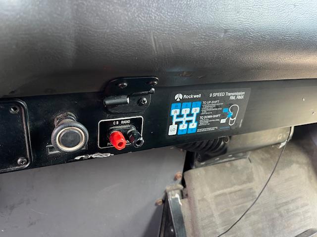1994 IH 9400 ROAD TRACTOR CUMMINS DSL ENGINE ROCKWELL 8 SPD TRANS 863K MILES