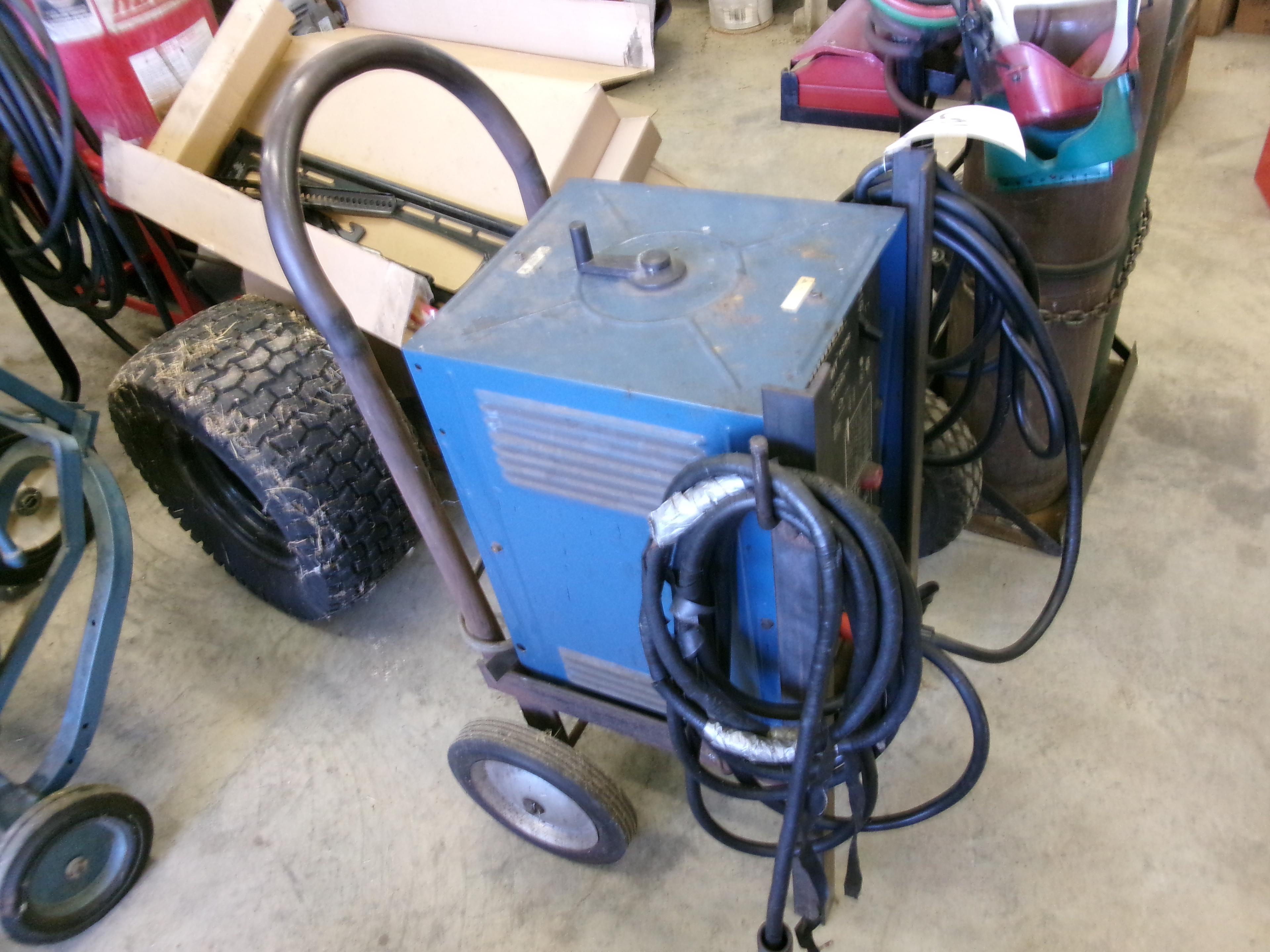 MILLER AC/DC WELDER