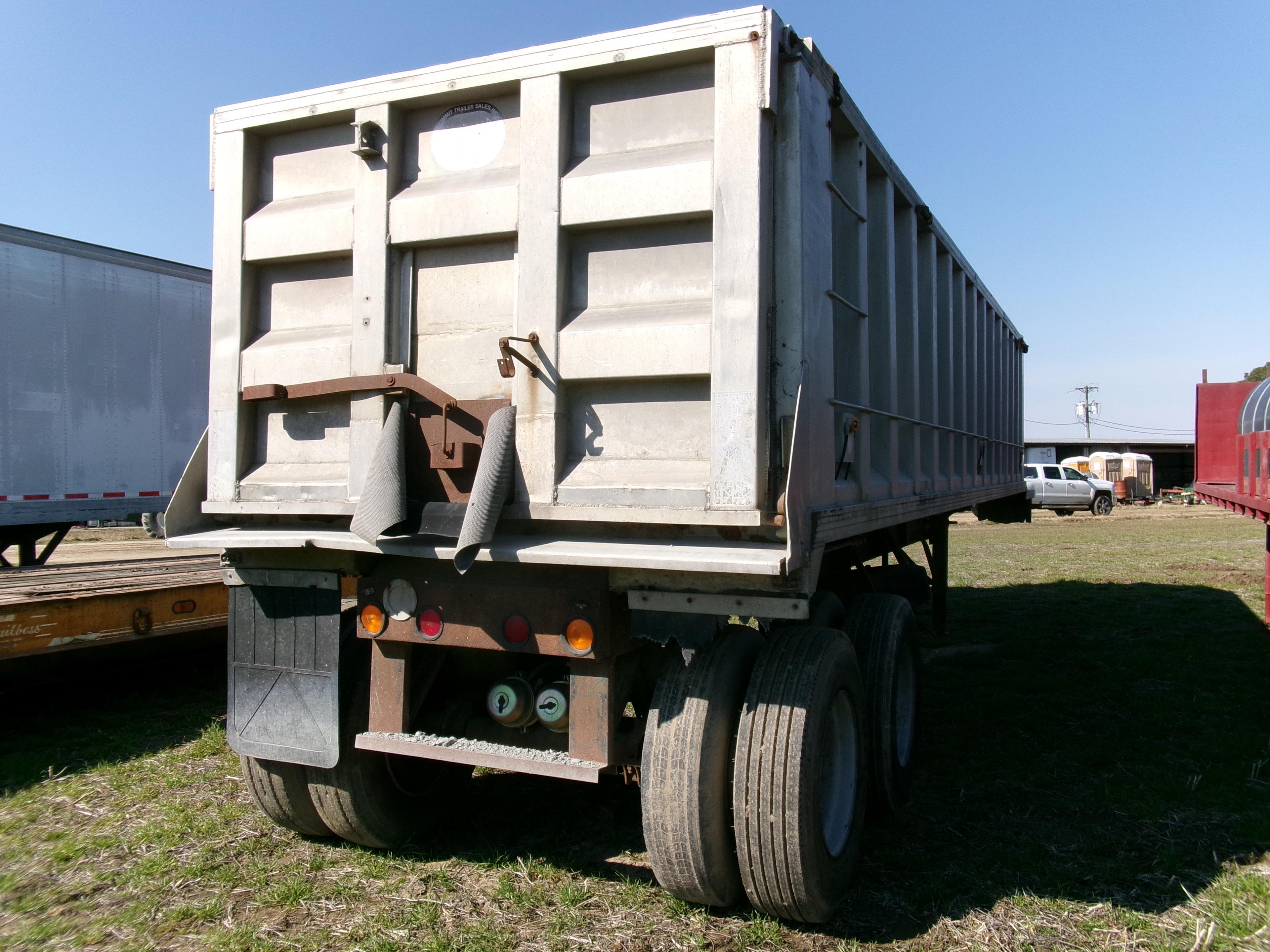 1981 SUMMIT 32’ DUMP STEEL FRAME, ALUM DUMP TRAILER