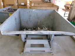 1 1/2 YD FRONT MOUNT STEEL HOPPER
