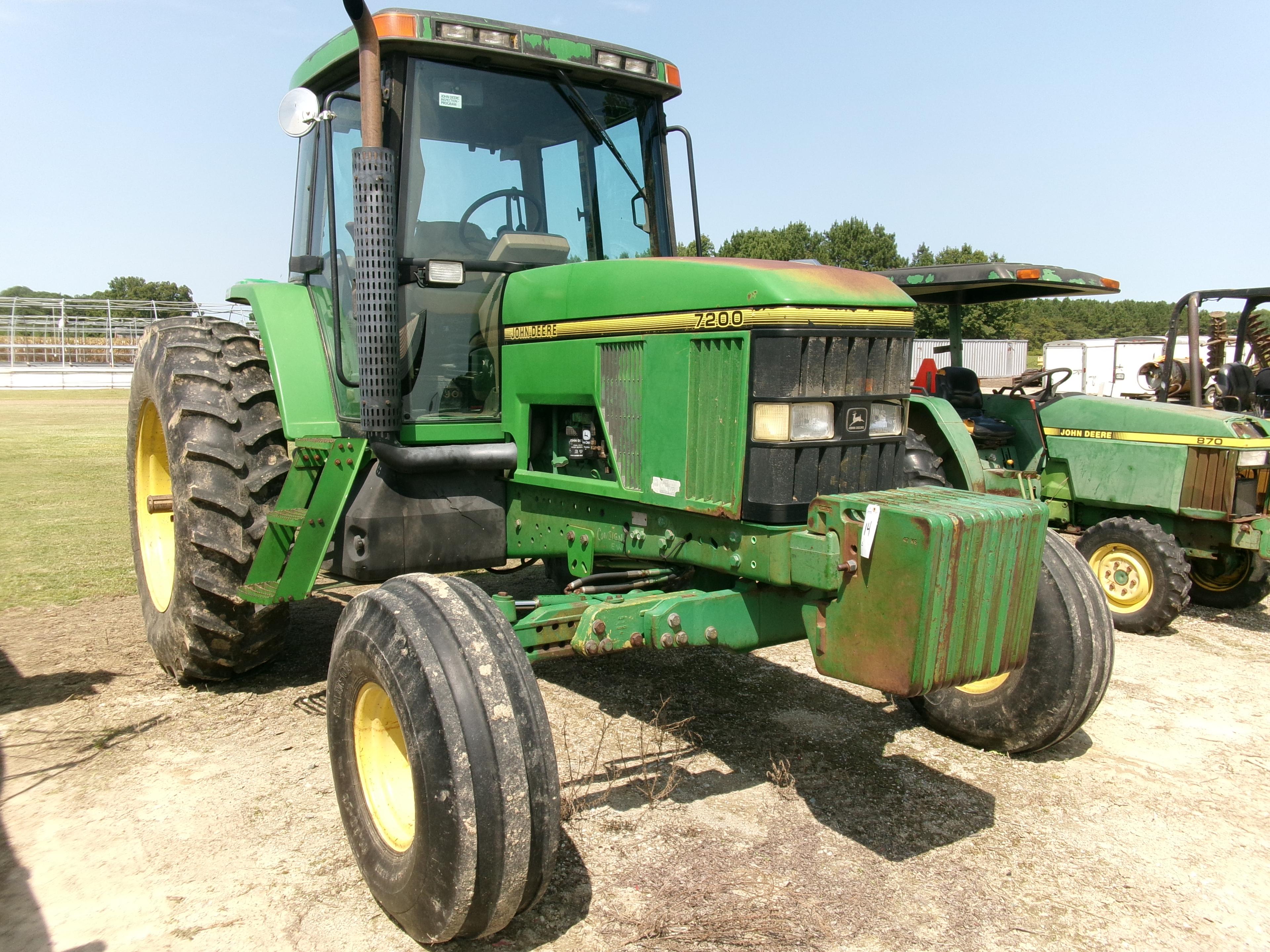JD 7200, CAB, DSL, A/C, POWERQUAD TRANS, DUAL REMOTES, 8150 HRS, SN:001473