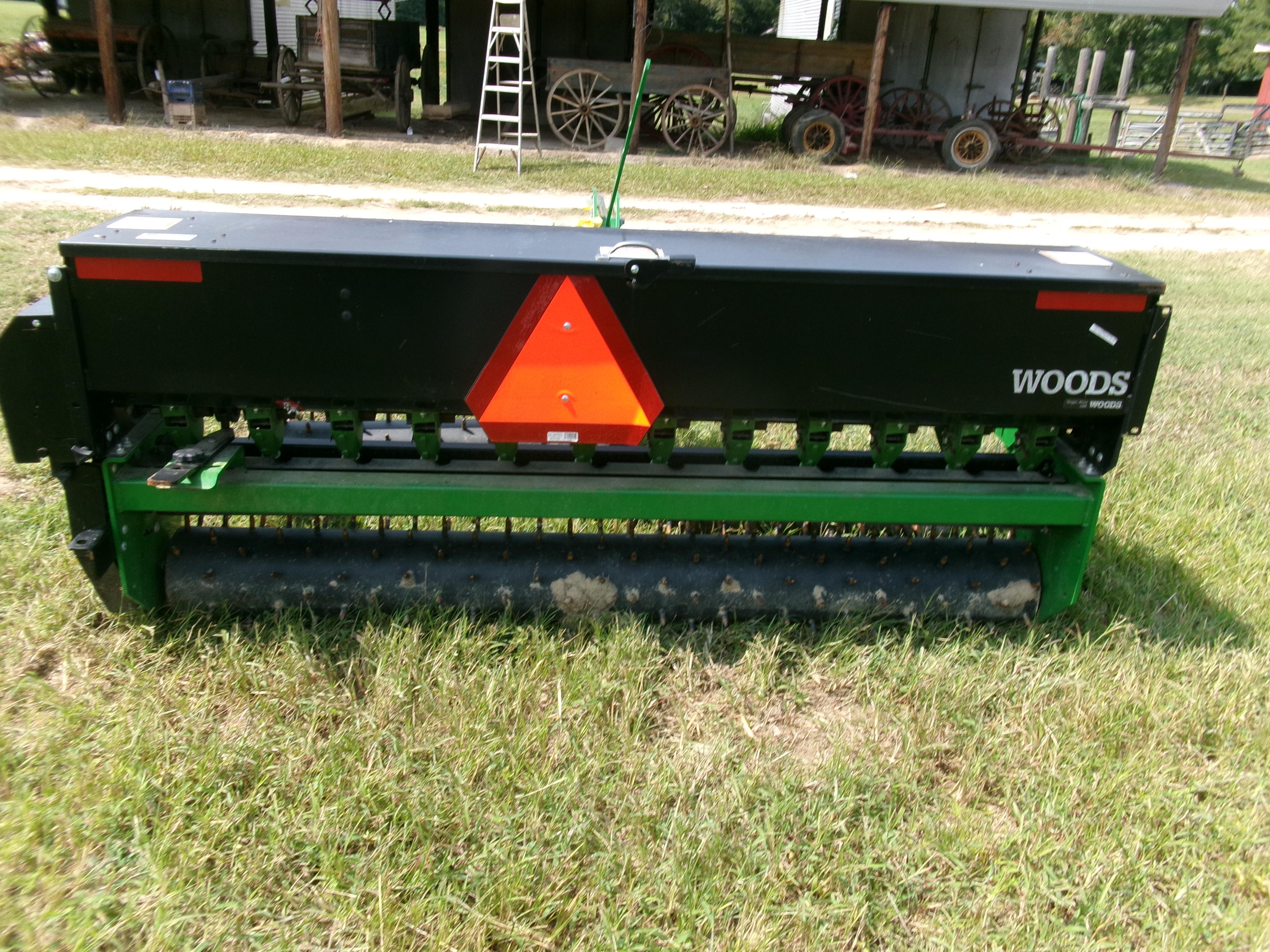 WOODS TSS8R4 SEEDER, LIKE NEW
