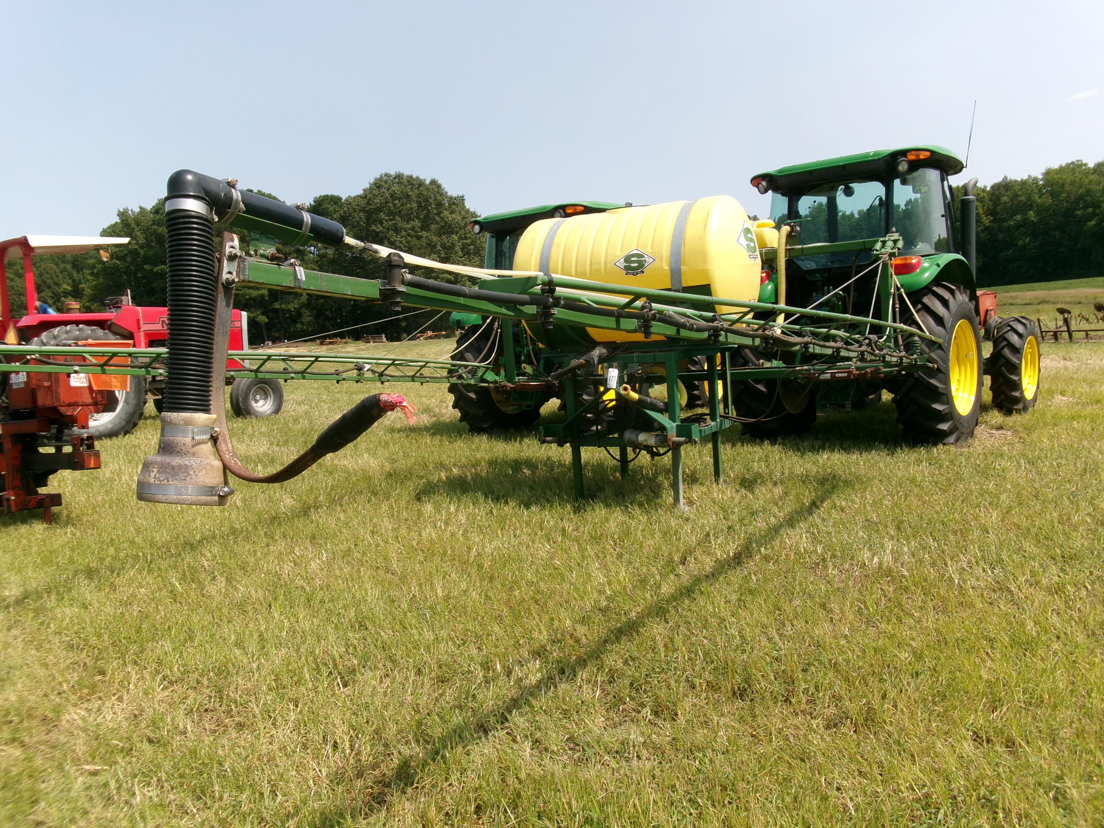 SHEPHARD 300 GAL 3 PT SPRAYER, HYD FOLD BOOMS, FOAM MARKERS, GENTLY USED