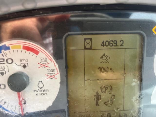 NH TS6.110 MFWD, DSL, CANOPY, DUAL REMOTES, LEFT HAND REVERSER, 4069 HRS