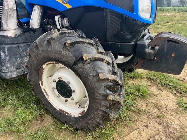 NH TS6.110 MFWD, DSL, CANOPY, DUAL REMOTES, LEFT HAND REVERSER, 4069 HRS