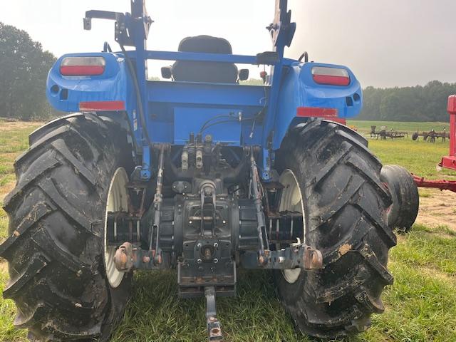 NH TS6.110 MFWD, DSL, CANOPY, DUAL REMOTES, LEFT HAND REVERSER, 4069 HRS