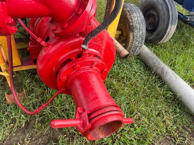 RAINBOW IRRIGATION PUMP WITH SUCTION GAS ENGINE IH PUMP RUNS