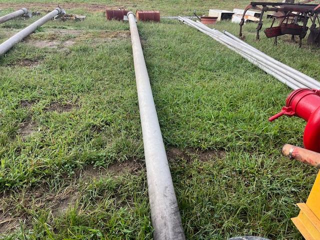 RAINBOW IRRIGATION PUMP WITH SUCTION GAS ENGINE IH PUMP RUNS