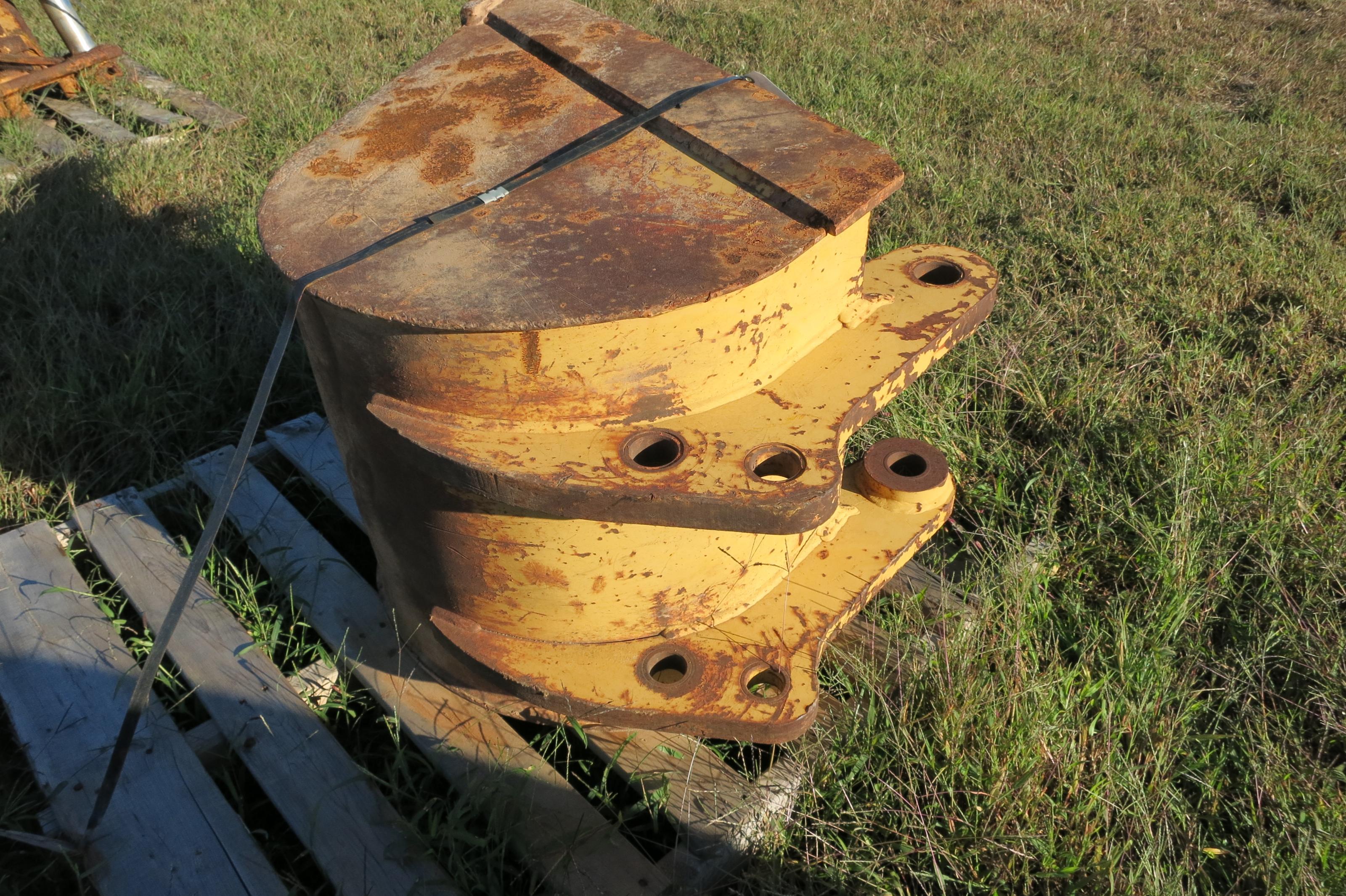 24" BUCKET