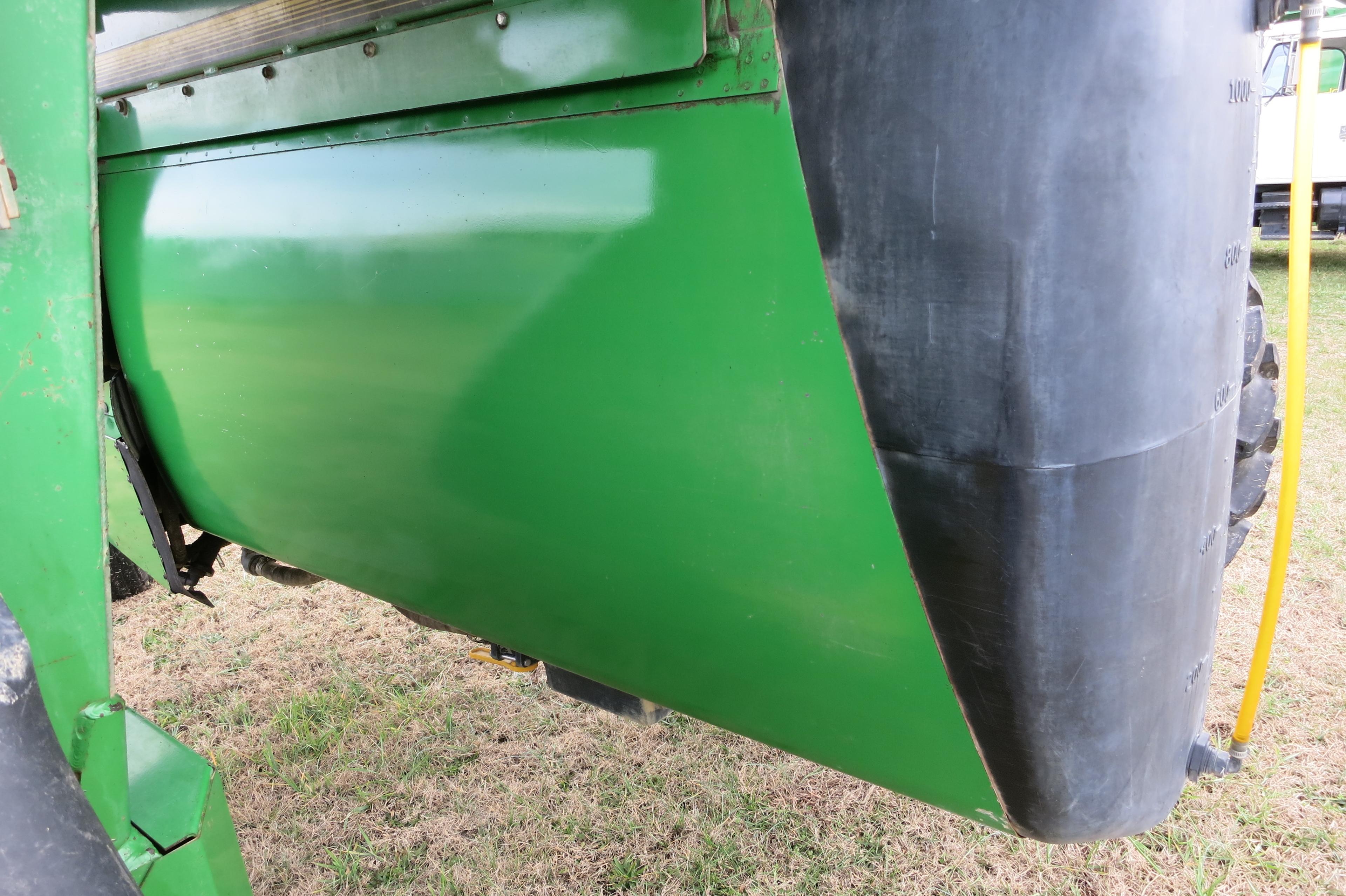 JD 6100 SPRAYER, CAB, JD RATE CONTROL, 4148 MILES, SN:4065, SELLS W/ 4R & 8R BOOM (ALL NEW AC)