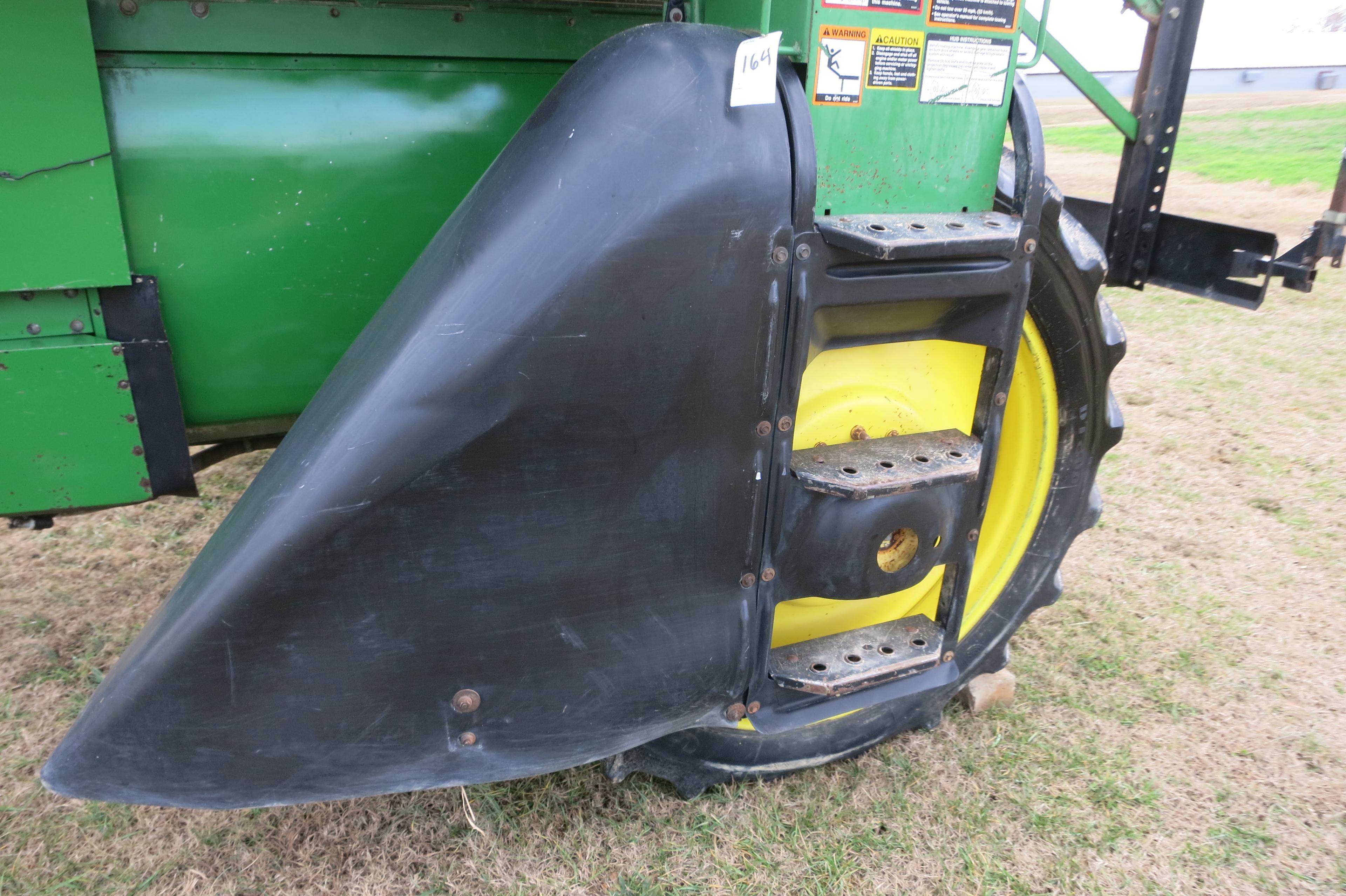 JD 6100 SPRAYER, CAB, JD RATE CONTROL, 4148 MILES, SN:4065, SELLS W/ 4R & 8R BOOM (ALL NEW AC)