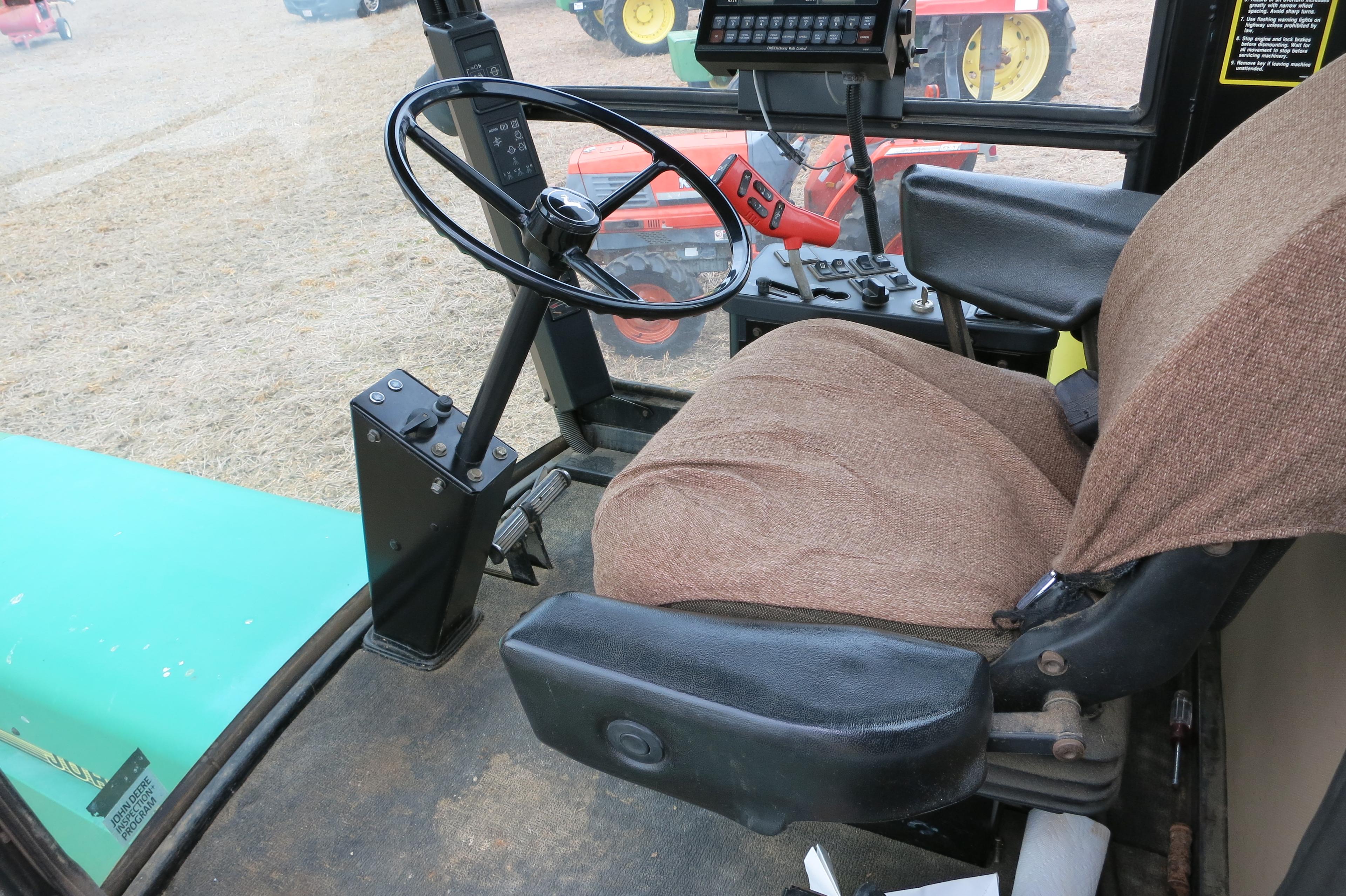 JD 6100 SPRAYER, JD RATE CONTROLLER, SN: 2015, 3895 HRS (BOUGHT NEW TO THIS FARM)