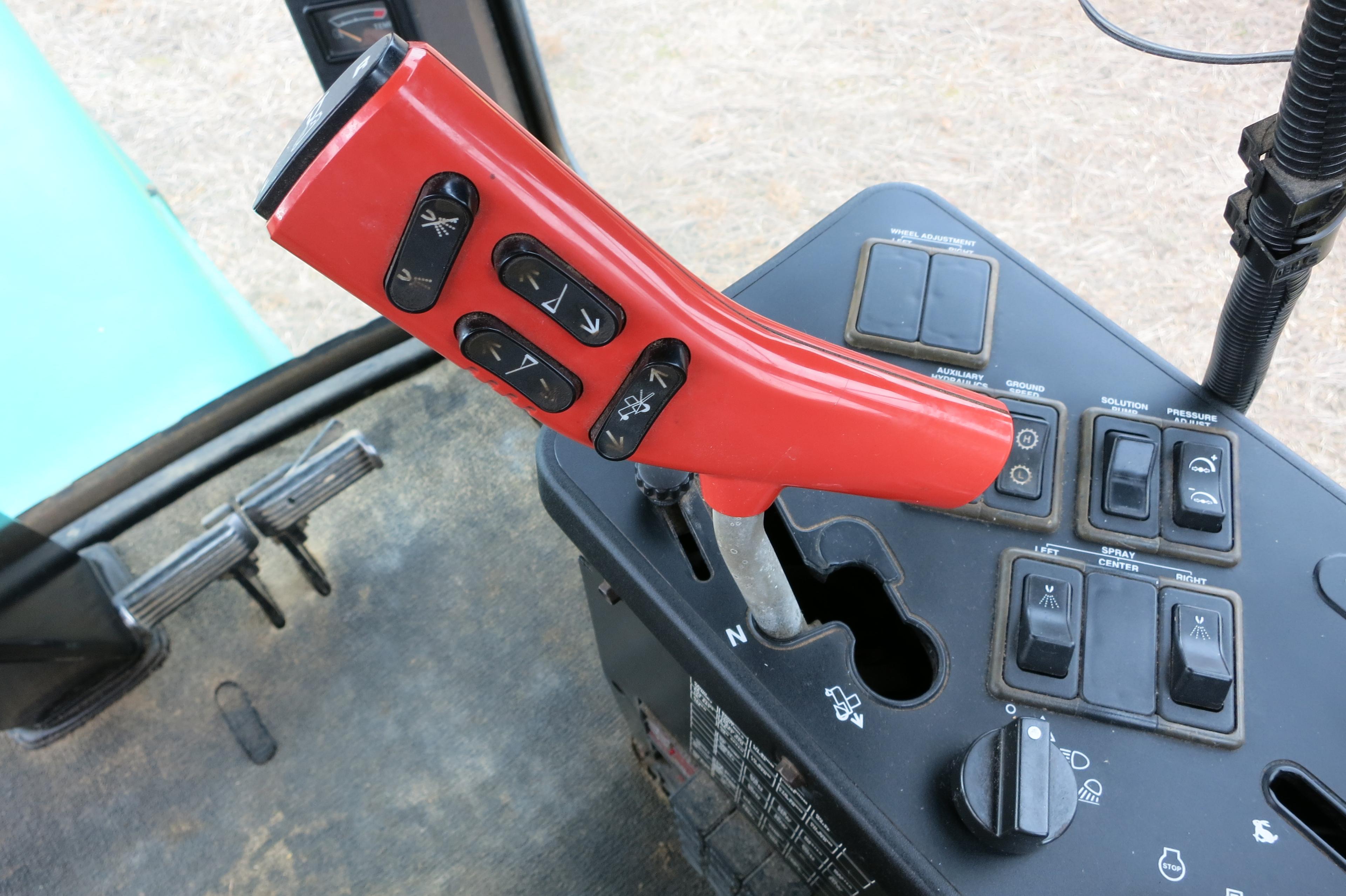 JD 6100 SPRAYER, JD RATE CONTROLLER, SN: 2015, 3895 HRS (BOUGHT NEW TO THIS FARM)
