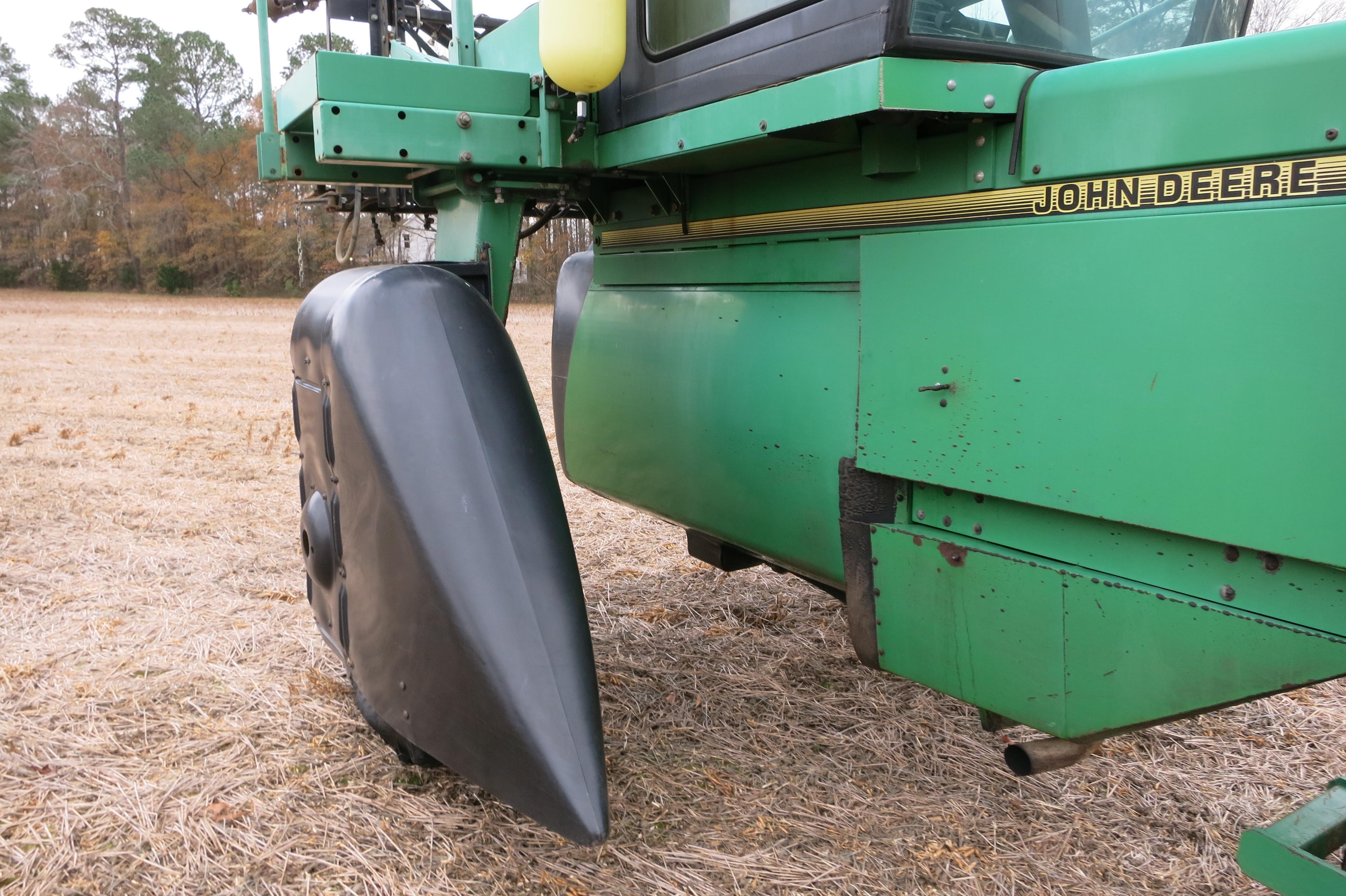 JD 6100 SPRAYER, JD RATE CONTROLLER, SN: 2015, 3895 HRS (BOUGHT NEW TO THIS FARM)