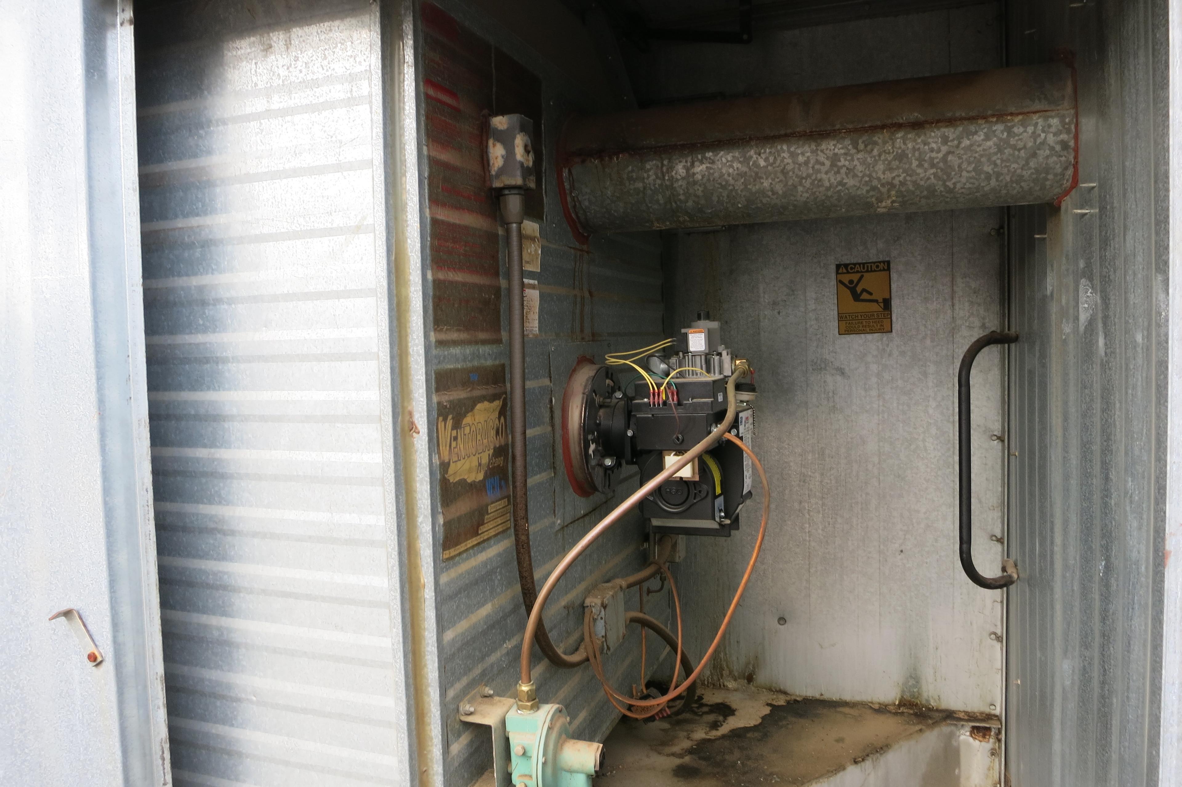 LONG 10-BOX ALL METAL BARN, SINGLE PHASE, LP GAS, CURECO CONTROLS, EVANS HEAT EXCHANGER