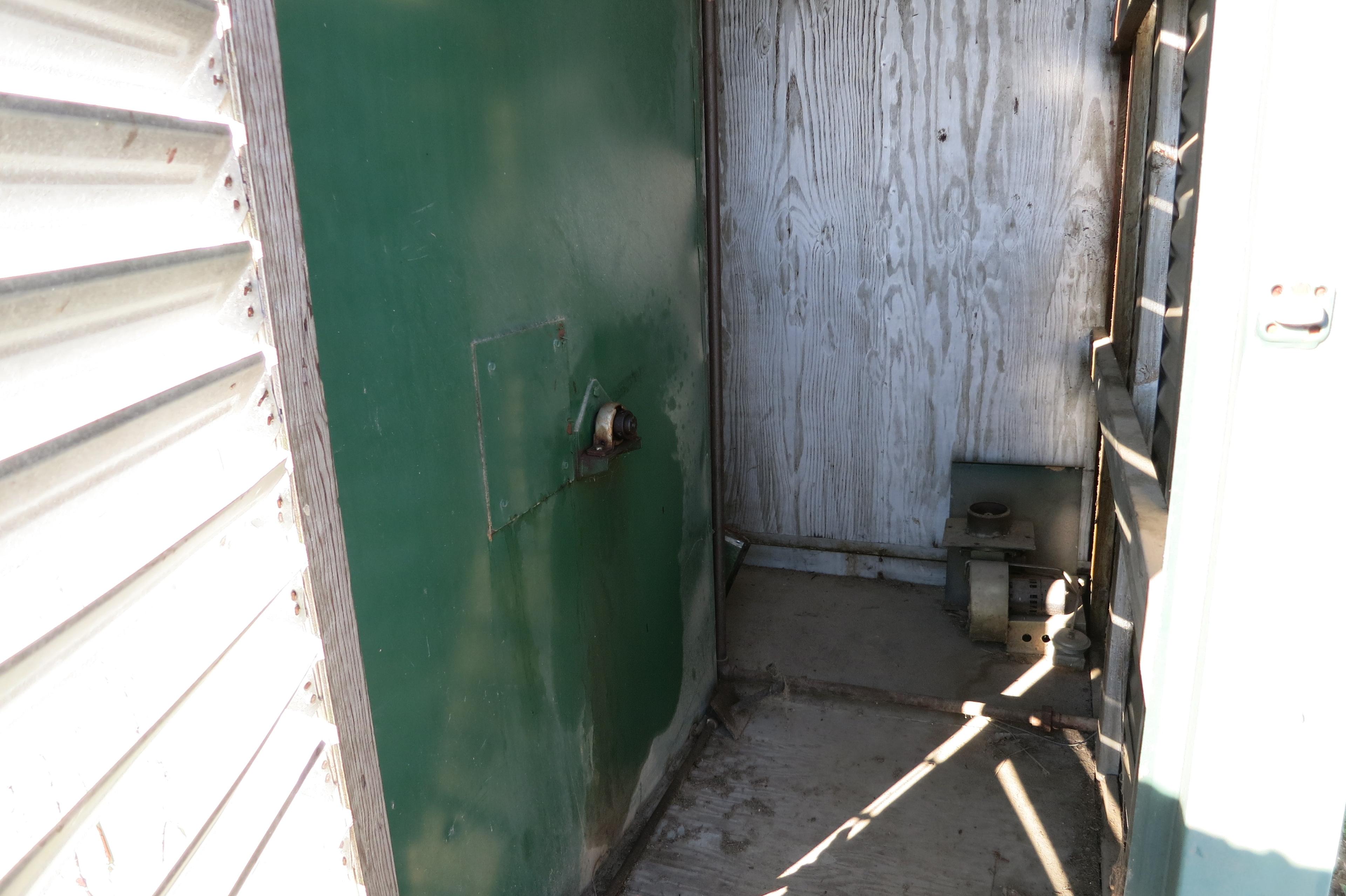 POWELL 9 BOX BARN, WOOD FRAME, 3 PHASE, WHITFIELD HEAT EXCHANGERS, BOUGHT NEW, GOOD BOXES, CALL BENN