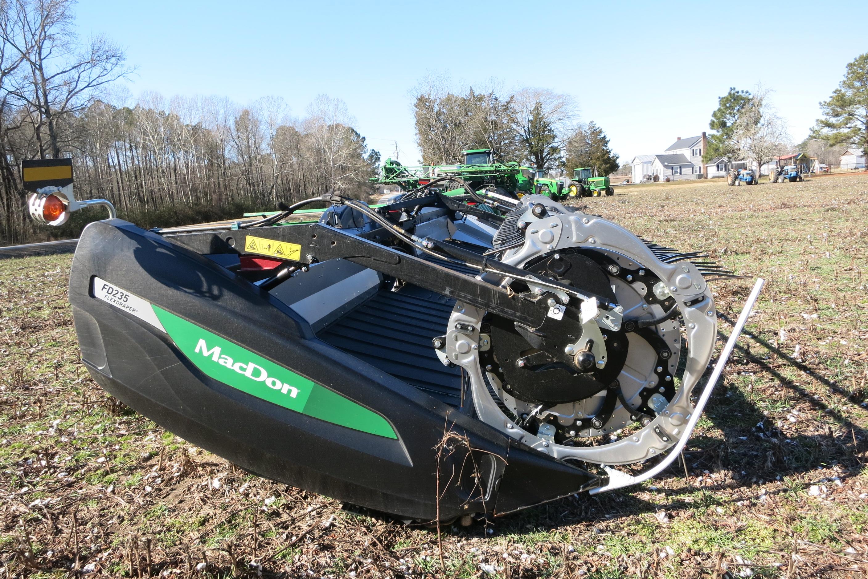 MACDON FD235, 35' DRAPER HEAD, (2023 MODEL LIKE NEW) SN:452834-23