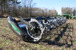 MACDON FD235, 35' DRAPER HEAD, (2023 MODEL LIKE NEW) SN:452834-23