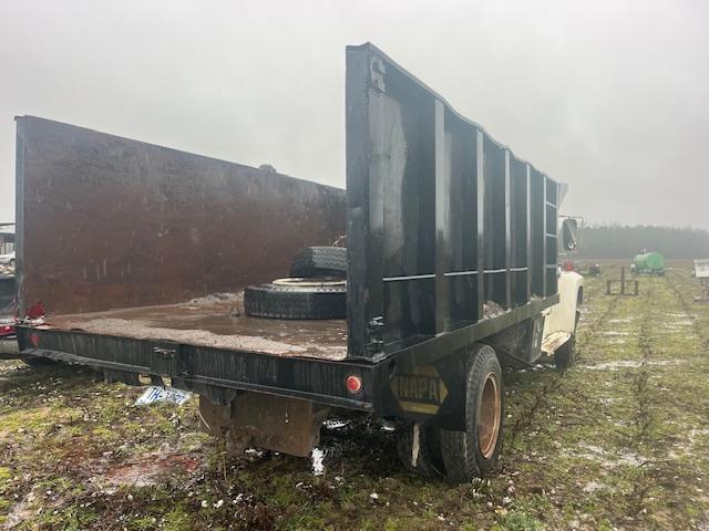 1993 FORD DUMP TRUCK GAS 5-SPD TRANS 14’ HARSH DUMP