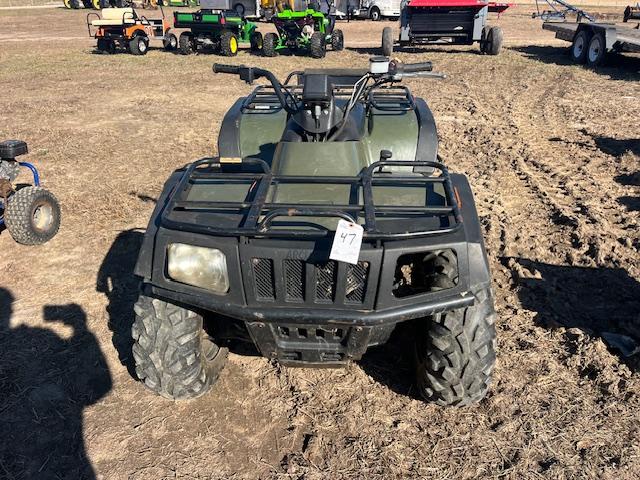 ARTIC CAT 4-WHEELER 4 x 4 577 MILES